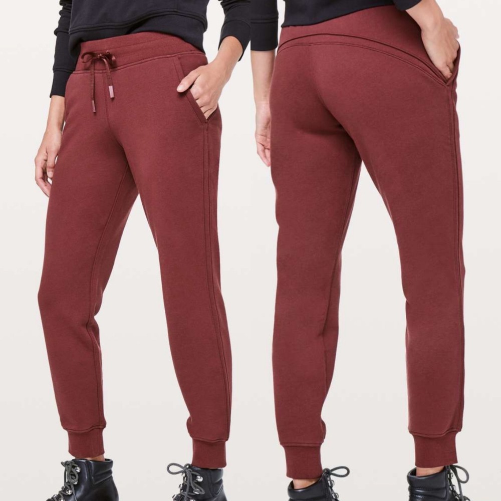 Lululemon Warm Down Jogger II Sweat Pants Size 6 Savannah Red W5BCFS Athletic